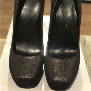 Platinum Metallic Pumps Heel 3.5”